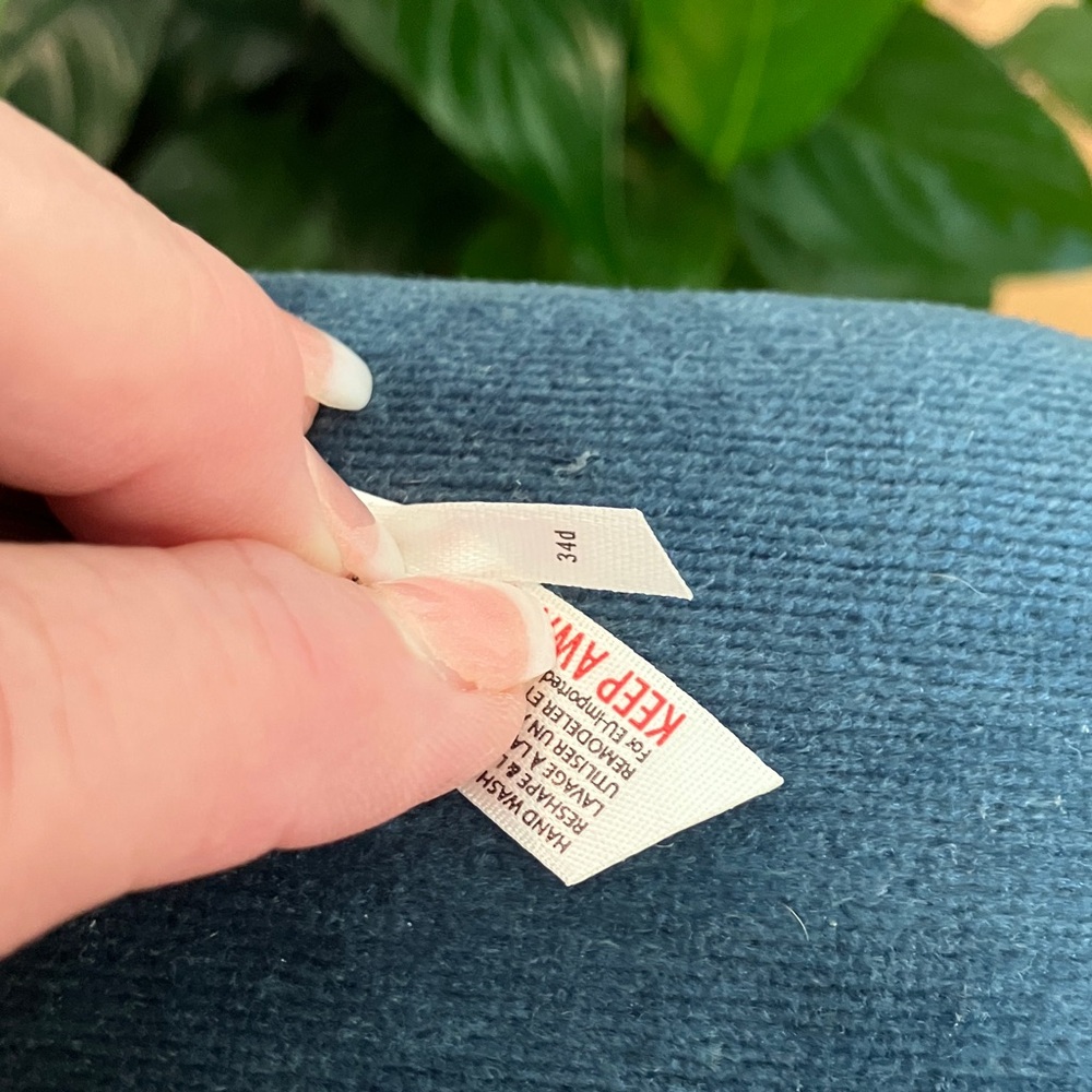 Intimately Free People Burgundy Bra NWOTs? - Picture 4 of 5